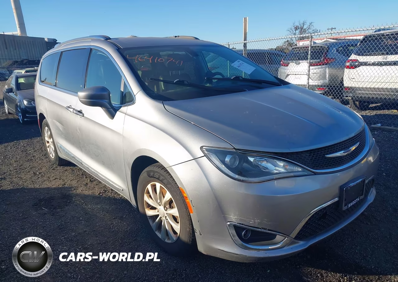 2019 Chrysler Pacifica Touring L