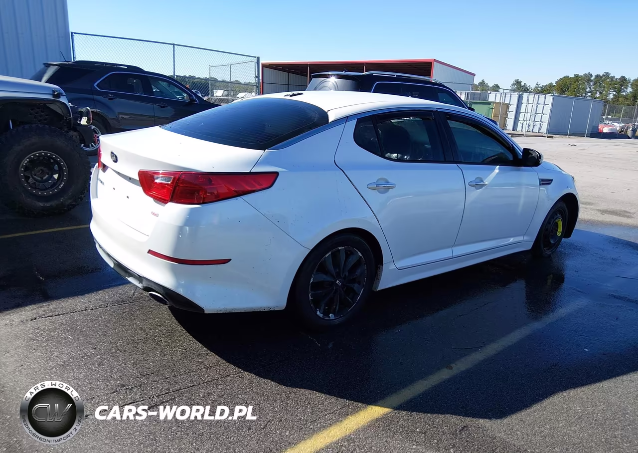 2015 Kia Optima Lx VIN:KNAGM4A71F5617809 - 4