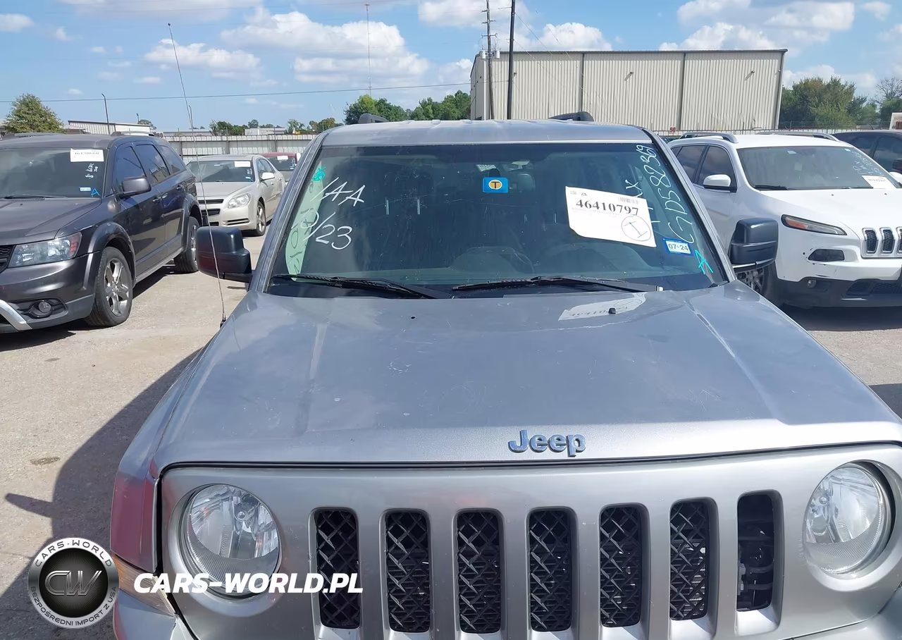 2016 Jeep Patriot Latitude VIN:1C4NJPFA9GD582369 - 6