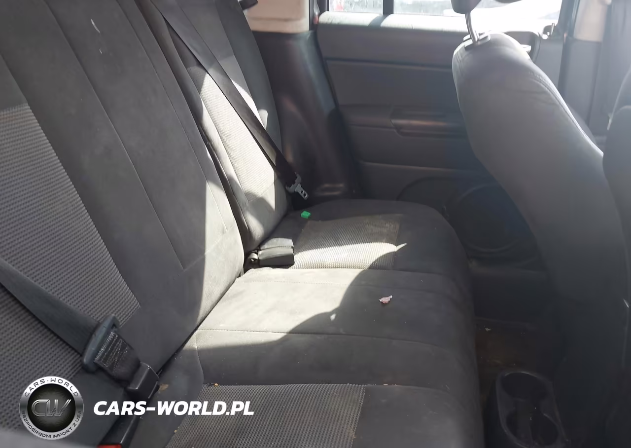 2016 Jeep Patriot Latitude VIN:1C4NJPFA9GD582369 - 8