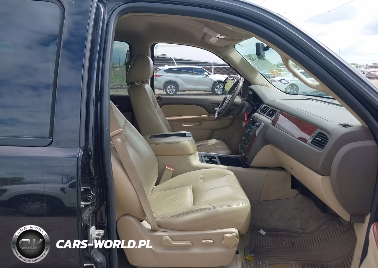2011 Chevrolet Suburban 1500 Lt1 VIN:1GNSCJE03BR396932 - 5