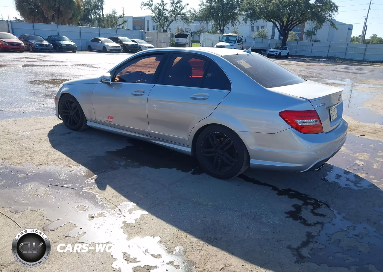 2012 Mercedes-Benz C 300 Sport 4Matic VIN:WDDGF8BB4CR209287 - 3
