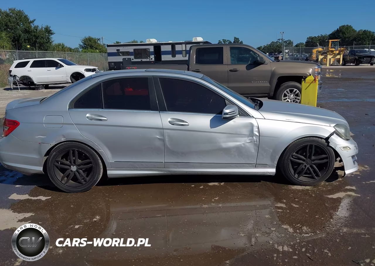 2012 Mercedes-Benz C 300 Sport 4Matic VIN:WDDGF8BB4CR209287 - 6
