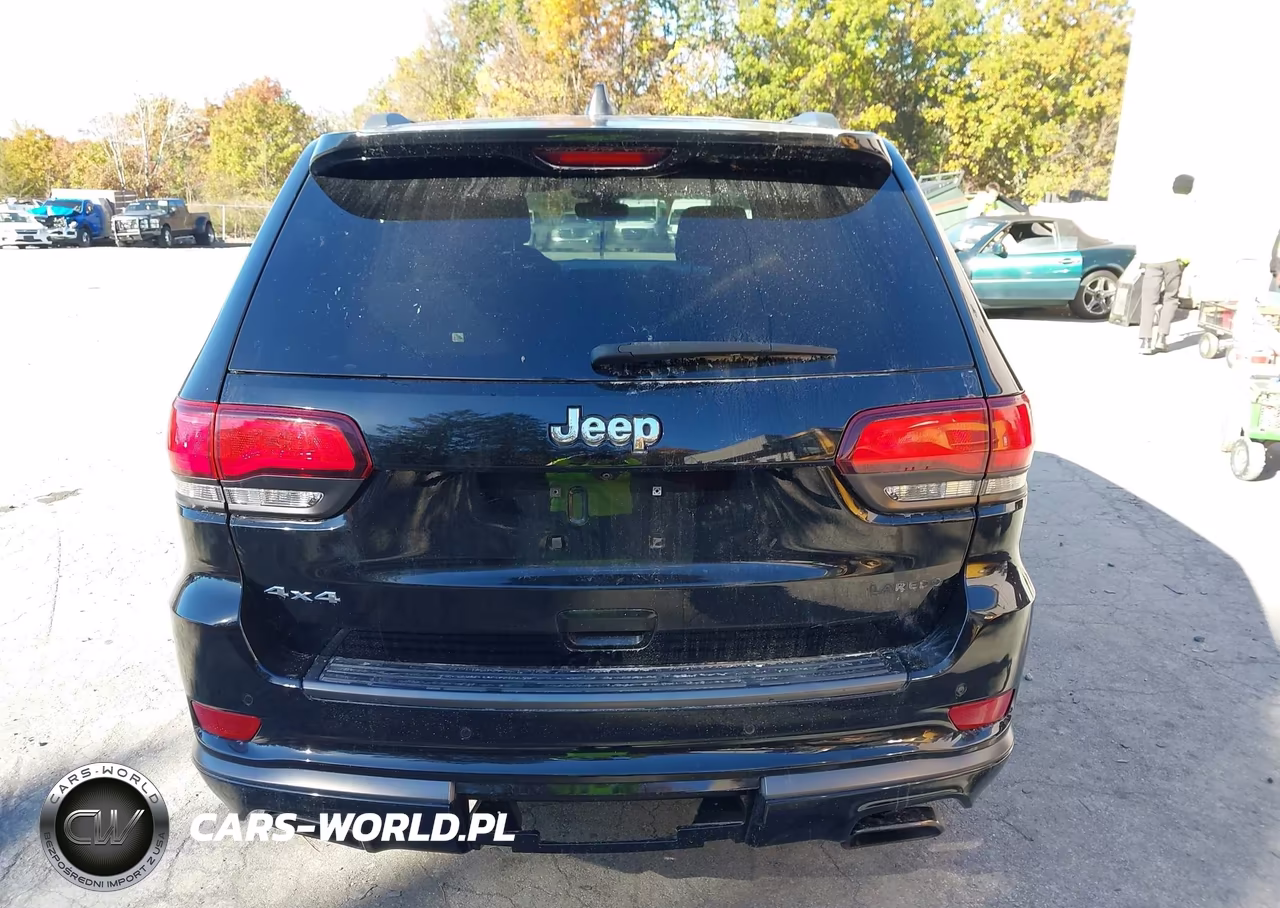 2017 Jeep Grand Cherokee Laredo 4X4 VIN:1C4RJFAG1HC954690 - 16