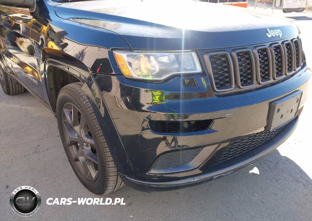 2017 Jeep Grand Cherokee Laredo 4X4 VIN:1C4RJFAG1HC954690 - 6