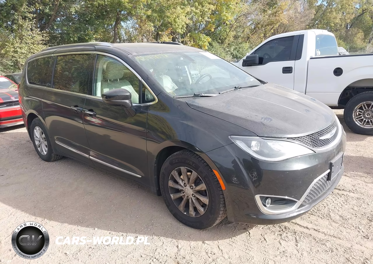 2018 Chrysler Pacifica Touring L – zdjęcie 1 z 16