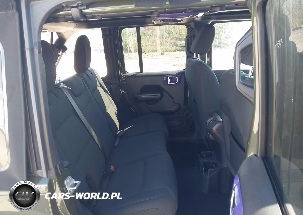 2020 Jeep Wrangler Unlimited Sport VIN:1C4HJXDGXLW328821 - 8