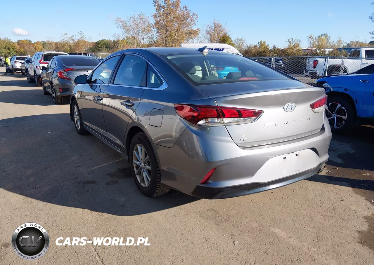 2018 Hyundai Sonata Se VIN:5NPE24AF0JH704732 - 3