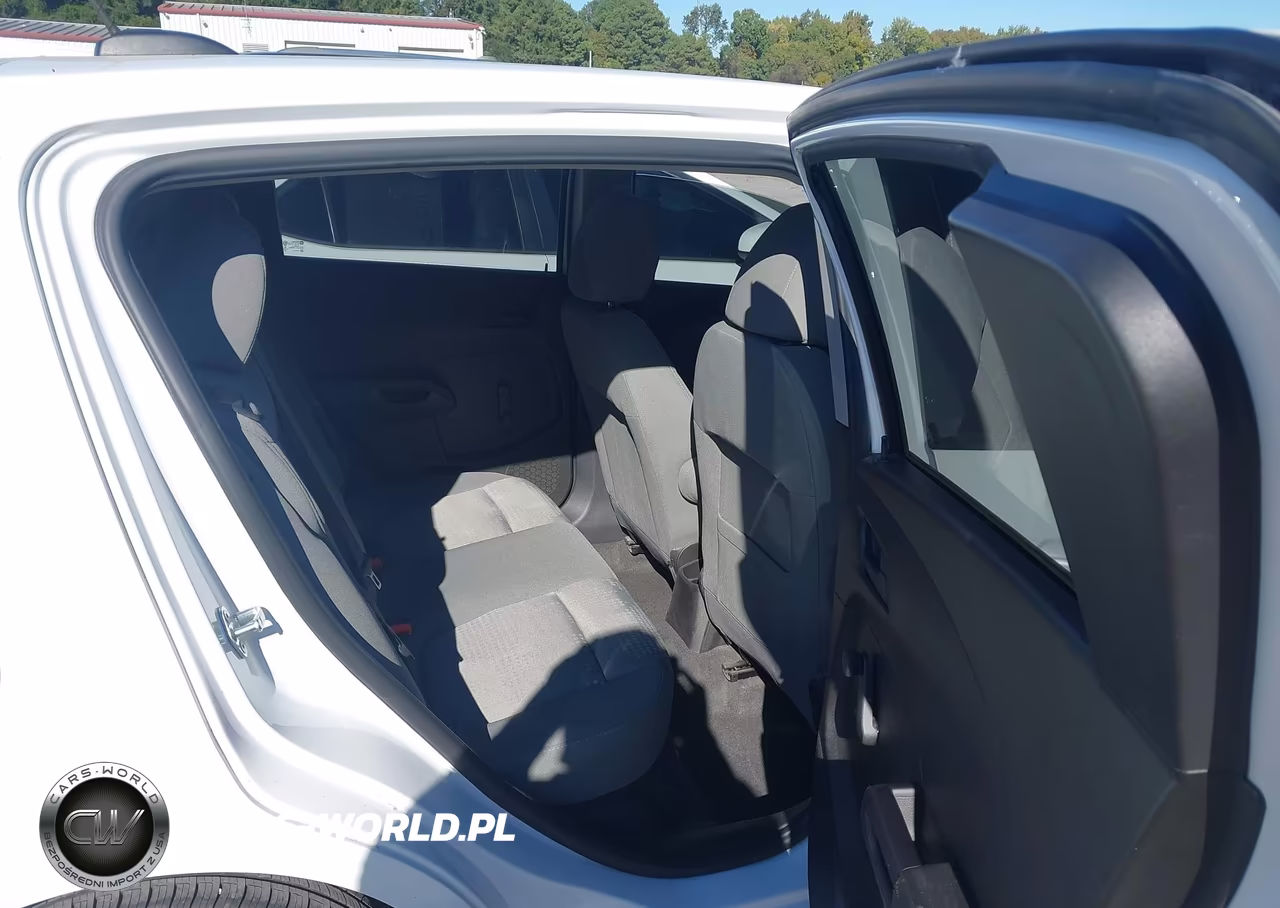 2019 Chevrolet Sonic VIN:1G1JG6SB1K4121626 - 8