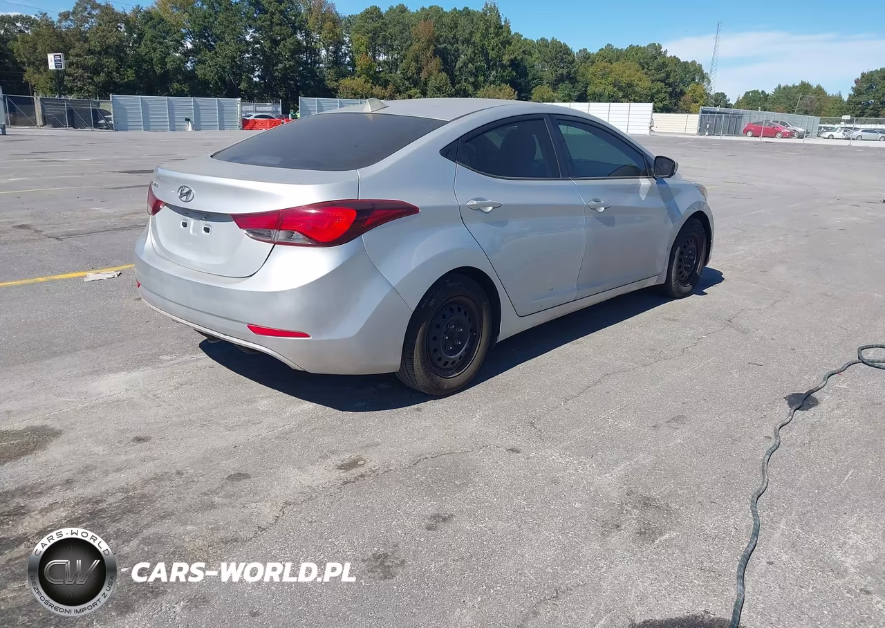 2016 Hyundai Elantra Se VIN:5NPDH4AE4GH772316 - 4