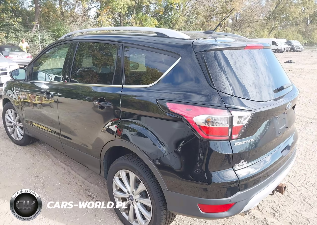 2017 Ford Escape Titanium VIN:1FMCU9J99HUB58579 - 3