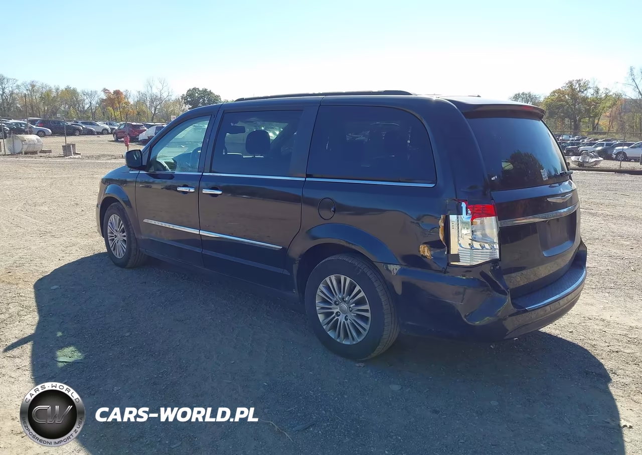 2013 Chrysler Town & Country Touring-L VIN:2C4RC1CG3DR615795 - 3