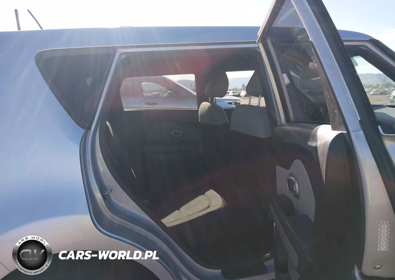 2016 Kia Soul VIN:KNDJN2A2XG7863844 - 8