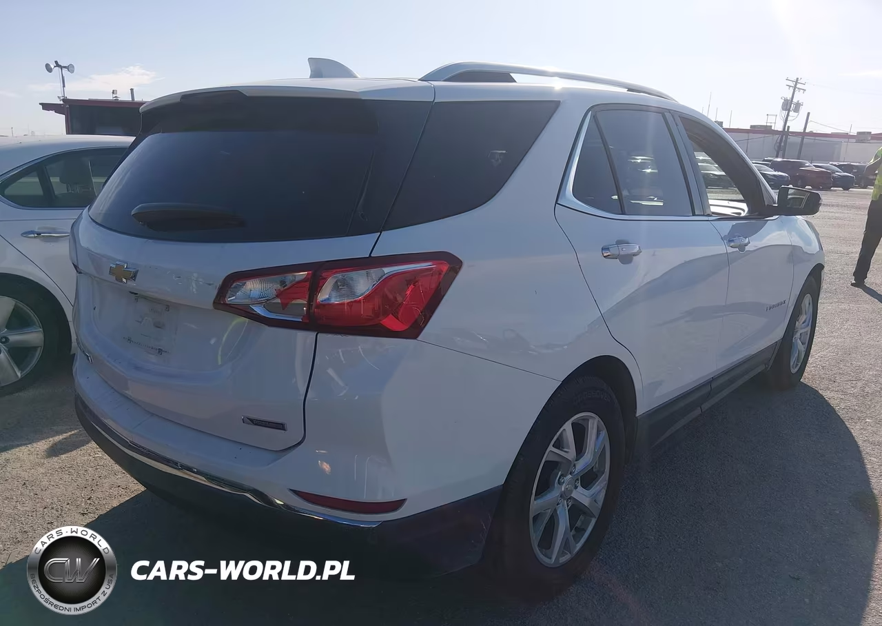 2018 Chevrolet Equinox Premier VIN:3GNAXPEU2JL177682 - 4