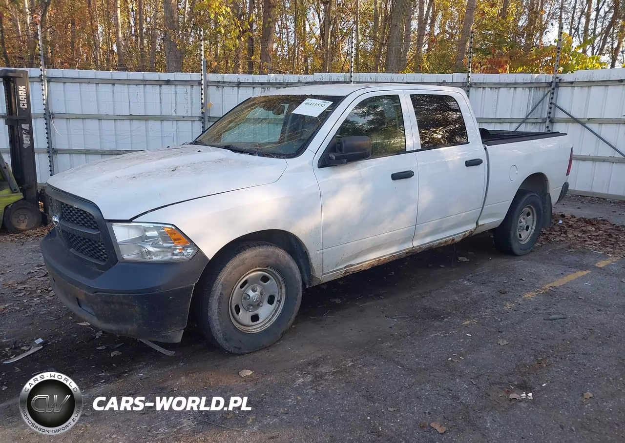 2015 Ram 1500 Tradesman VIN:1C6RR7SM1FS702662 - 2