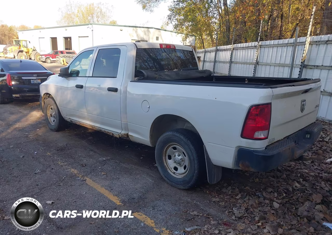 2015 Ram 1500 Tradesman VIN:1C6RR7SM1FS702662 - 3