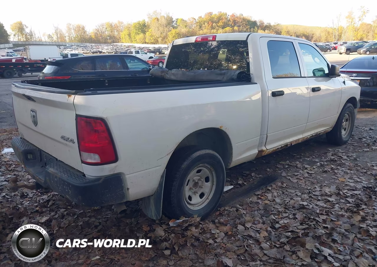 2015 Ram 1500 Tradesman VIN:1C6RR7SM1FS702662 - 4