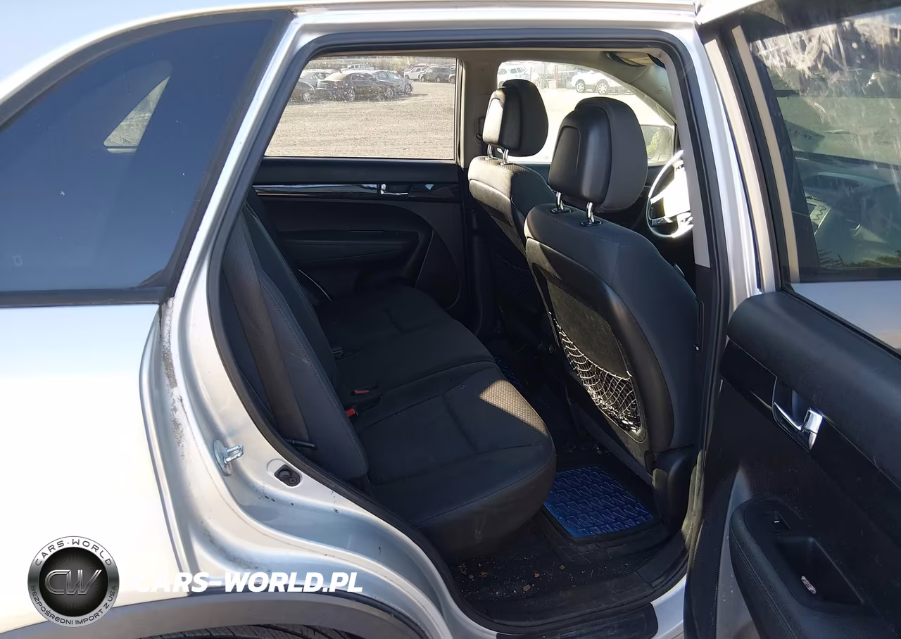 2011 Kia Sorento Lx VIN:5XYKTDA18BG092342 - 8