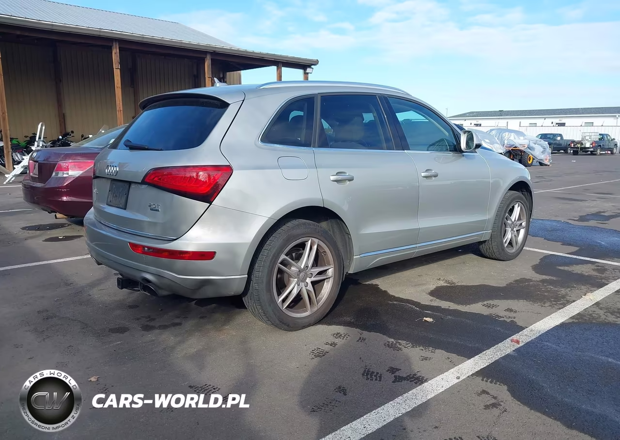 2015 Audi Q5 2.0T Premium VIN:WA1CFAFP9FA104036 - 4