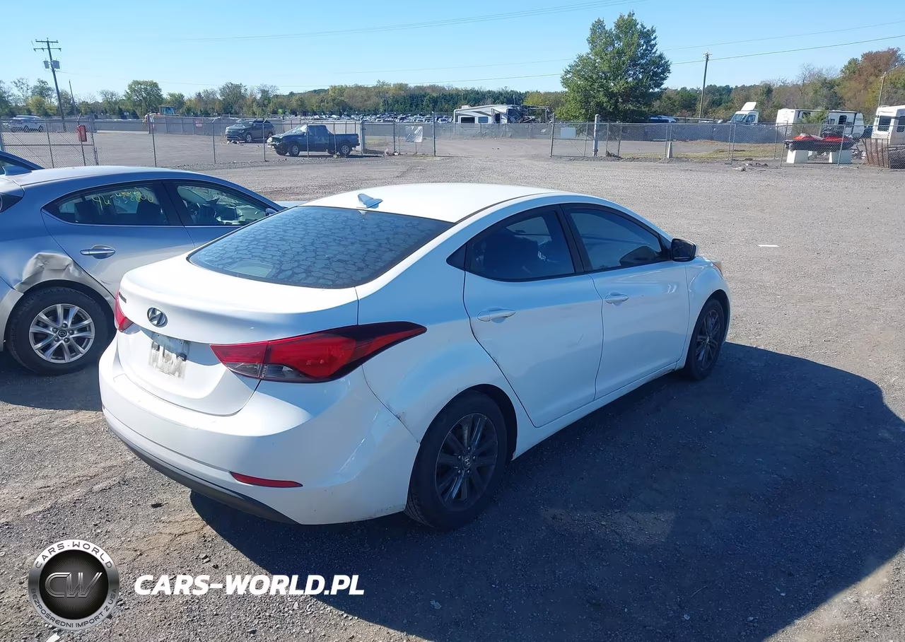 2015 Hyundai Elantra Se VIN:5NPDH4AE1FH577644 - 4
