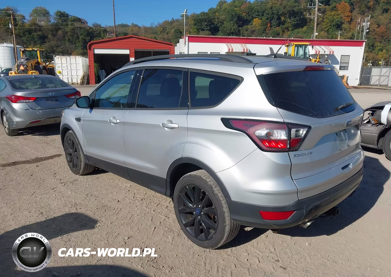 2017 Ford Escape Se VIN:1FMCU9GD1HUC70448 - 3