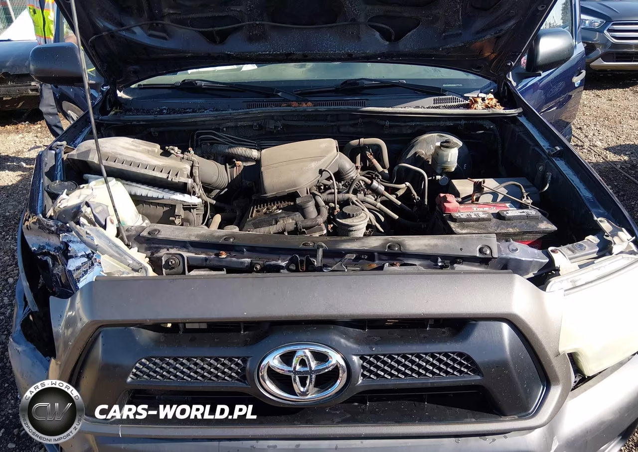 2012 Toyota Tacoma VIN:5TFPX4ENXCX009547 - 10