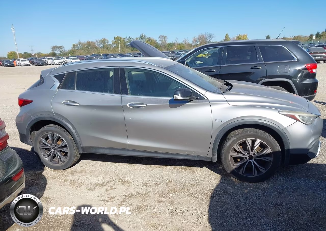 2017 Infiniti Qx30 Luxury VIN:SJKCH5CR9HA037581 - 13