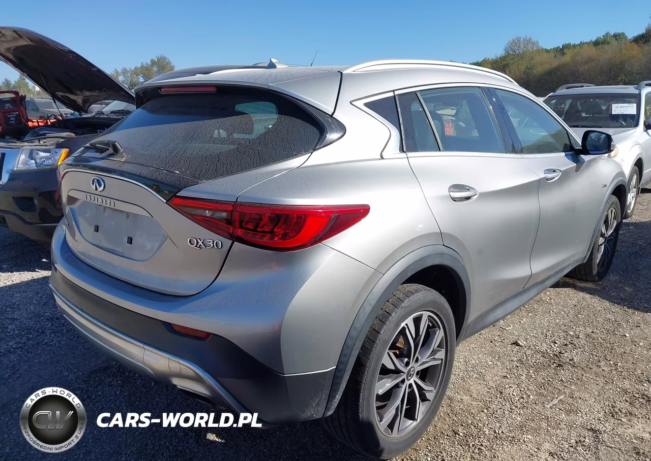 2017 Infiniti Qx30 Luxury VIN:SJKCH5CR9HA037581 - 4
