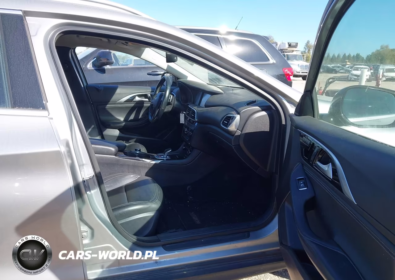 2017 Infiniti Qx30 Luxury VIN:SJKCH5CR9HA037581 - 5