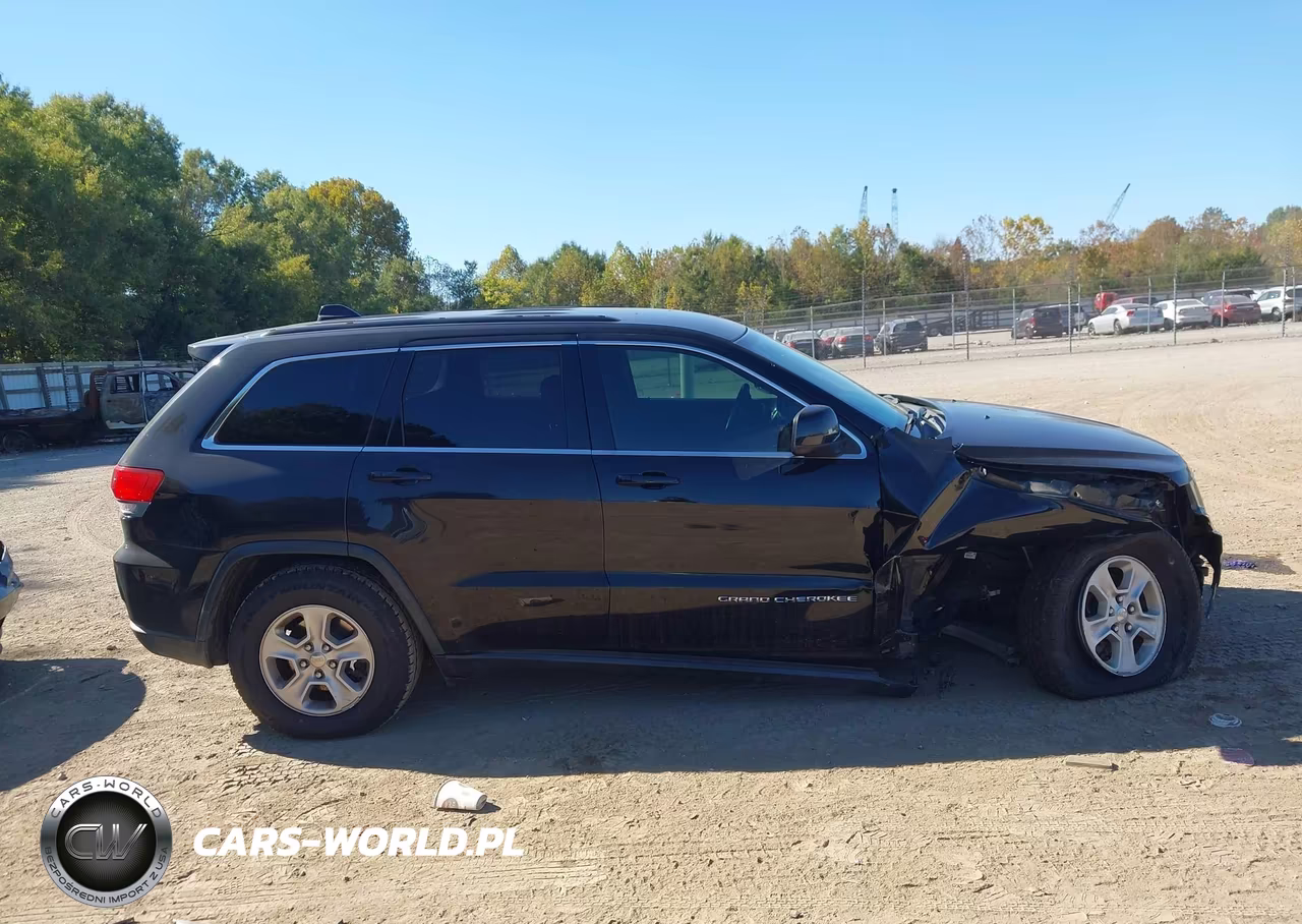 2016 Jeep Grand Cherokee Laredo VIN:1C4RJEAGXGC407510 - 13