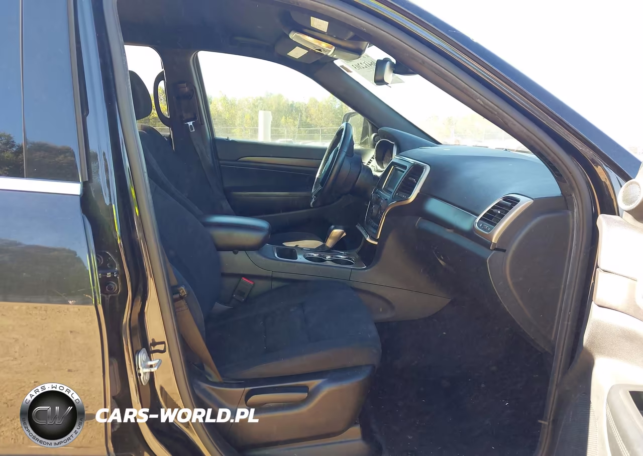 2016 Jeep Grand Cherokee Laredo VIN:1C4RJEAGXGC407510 - 5