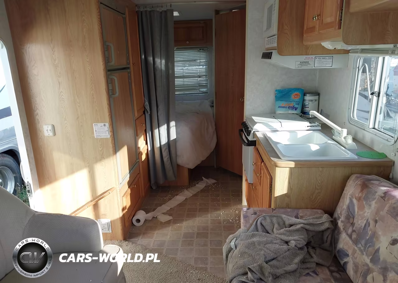 2001 Workhorse Custom Chassis Motorhome Chassis P3500 VIN:5B4JP57G413333419 - 8