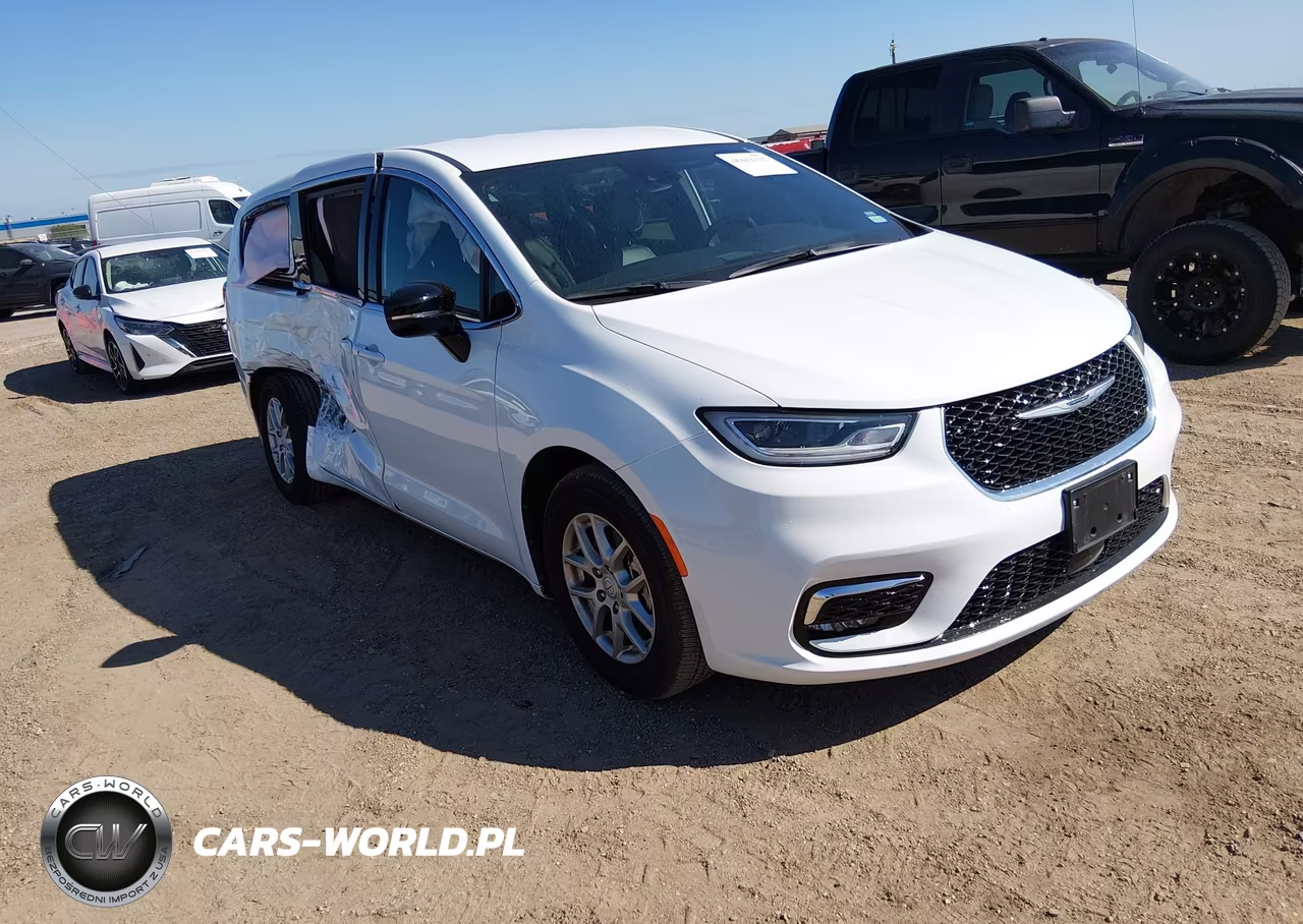 2026 Chrysler Pacifica Select