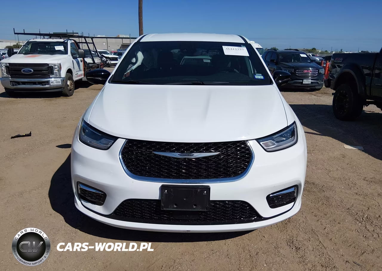 2026 Chrysler Pacifica Select VIN:2C4RC1BG1TR196636 - 12