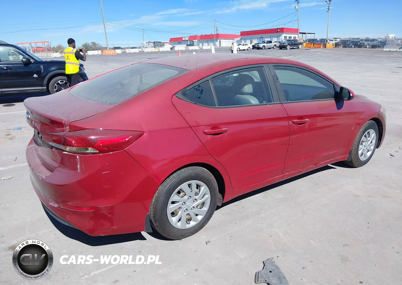 2018 Hyundai Elantra Se VIN:KMHD74LF2JU452803 - 4