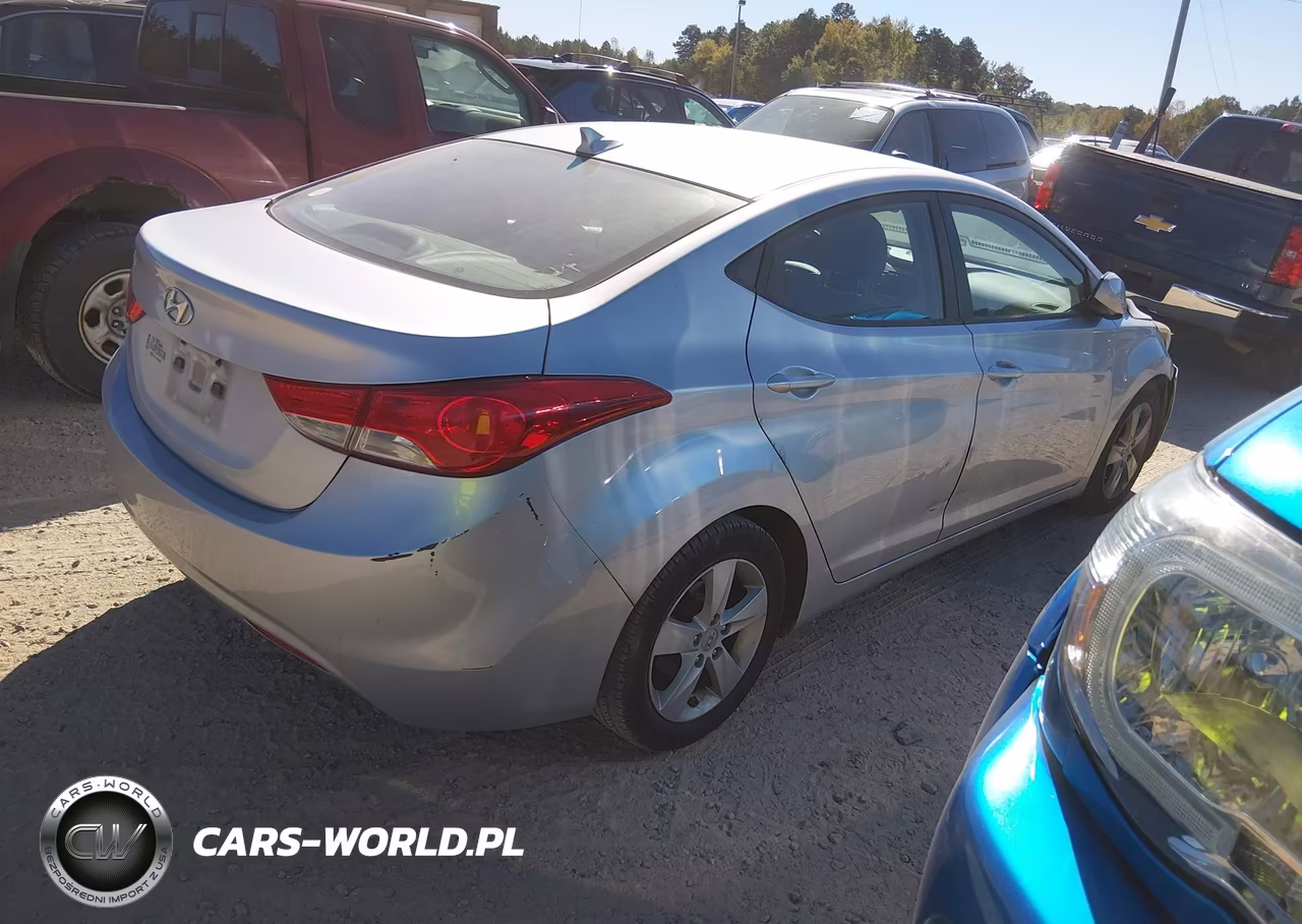 2013 Hyundai Elantra Gls VIN:5NPDH4AE0DH234028 - 4