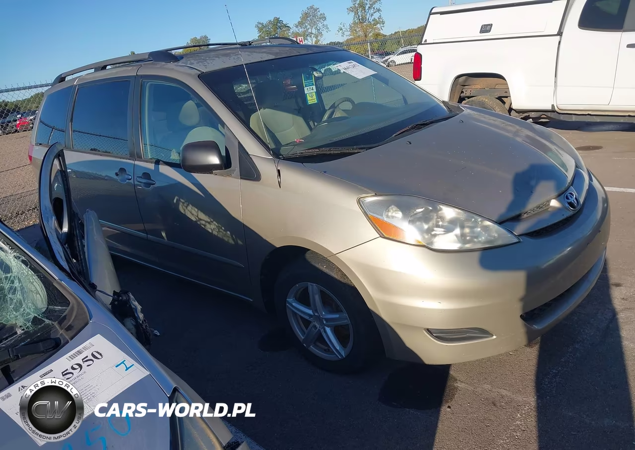 2008 Toyota Sienna Le – zdjęcie 1 z 12