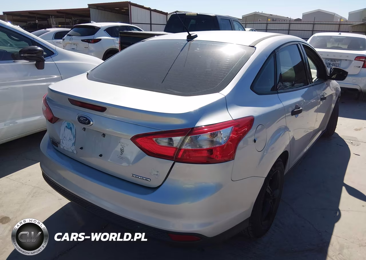 2014 Ford Focus S VIN:1FADP3E22EL349388 - 4