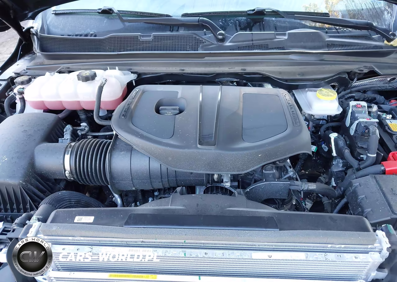 2027 Ram 1500 VIN:1C6SRFJP6VN565786 - 10