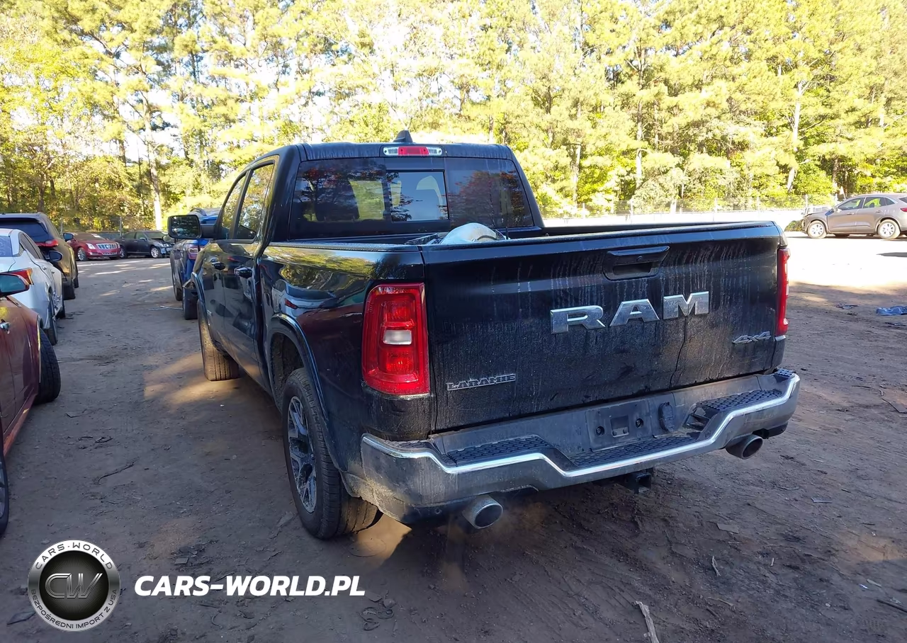 2027 Ram 1500 VIN:1C6SRFJP6VN565786 - 3