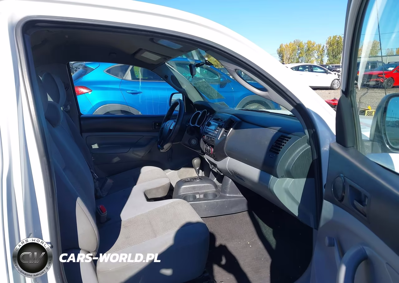2012 Toyota Tacoma VIN:5TFNX4CN7CX016482 - 5