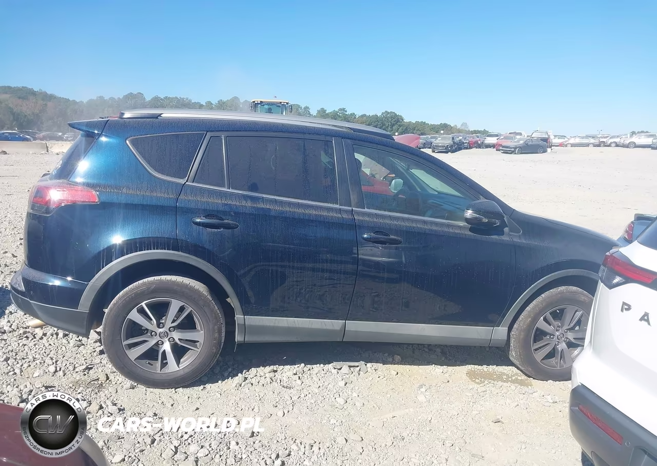 2018 Toyota Rav4 Xle VIN:2T3WFREV3JW488911 - 13