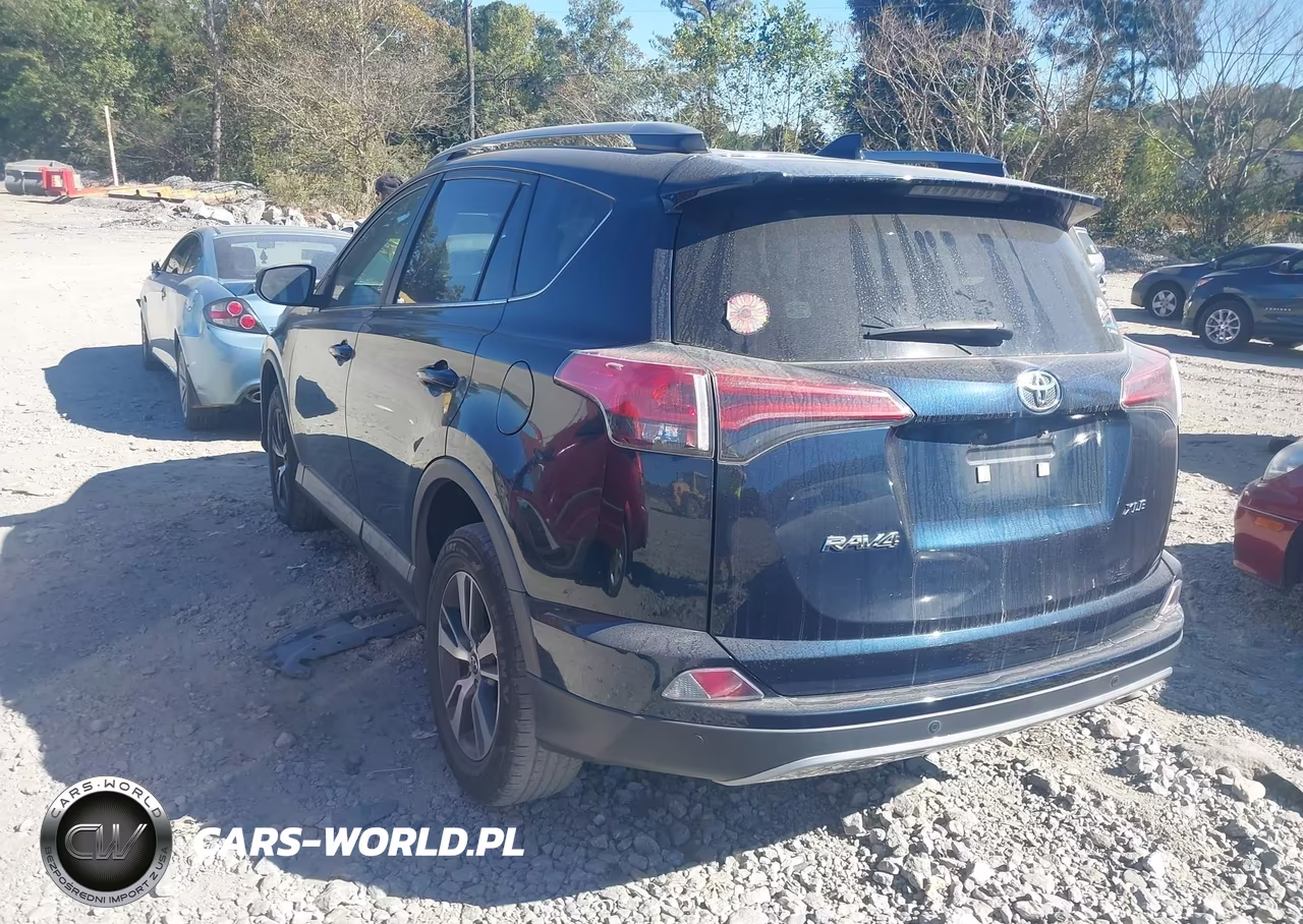 2018 Toyota Rav4 Xle VIN:2T3WFREV3JW488911 - 3