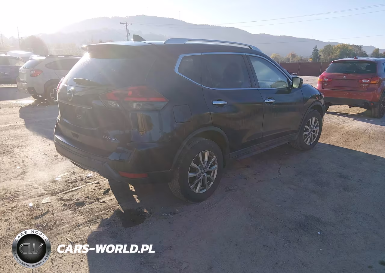 2017 Nissan Rogue Sv VIN:KNMAT2MV2HP577323 - 4