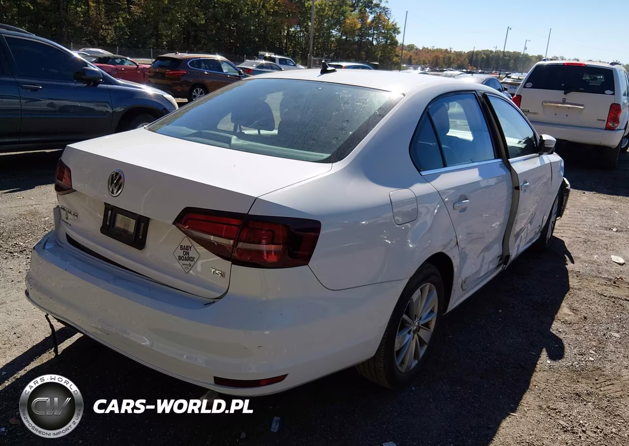 2016 Volkswagen Jetta 1.4T Se VIN:3VWD67AJ7GM315642 - 4