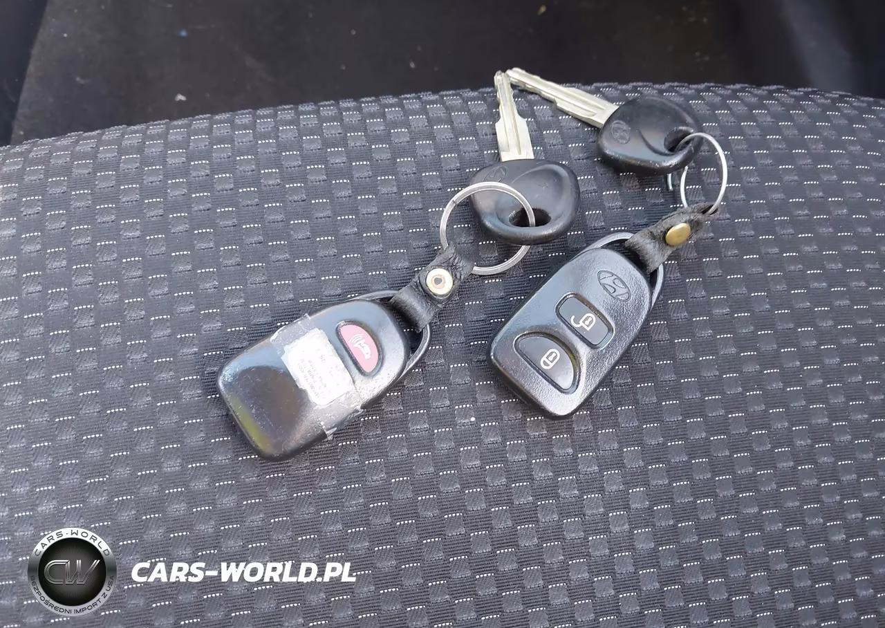 2011 Hyundai Accent Gs VIN:KMHCM3AC6BU188915 - 11