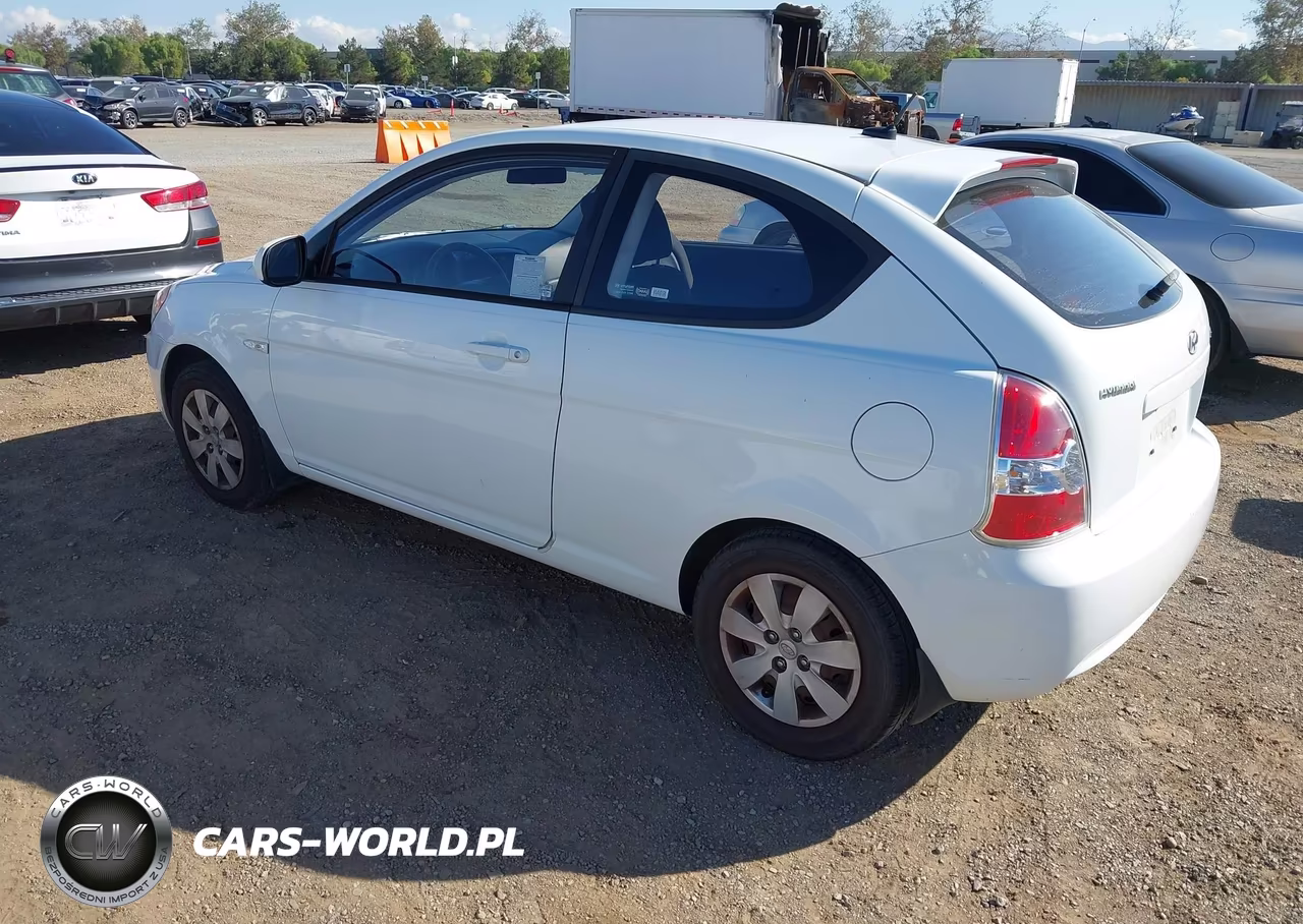 2011 Hyundai Accent Gs VIN:KMHCM3AC6BU188915 - 3