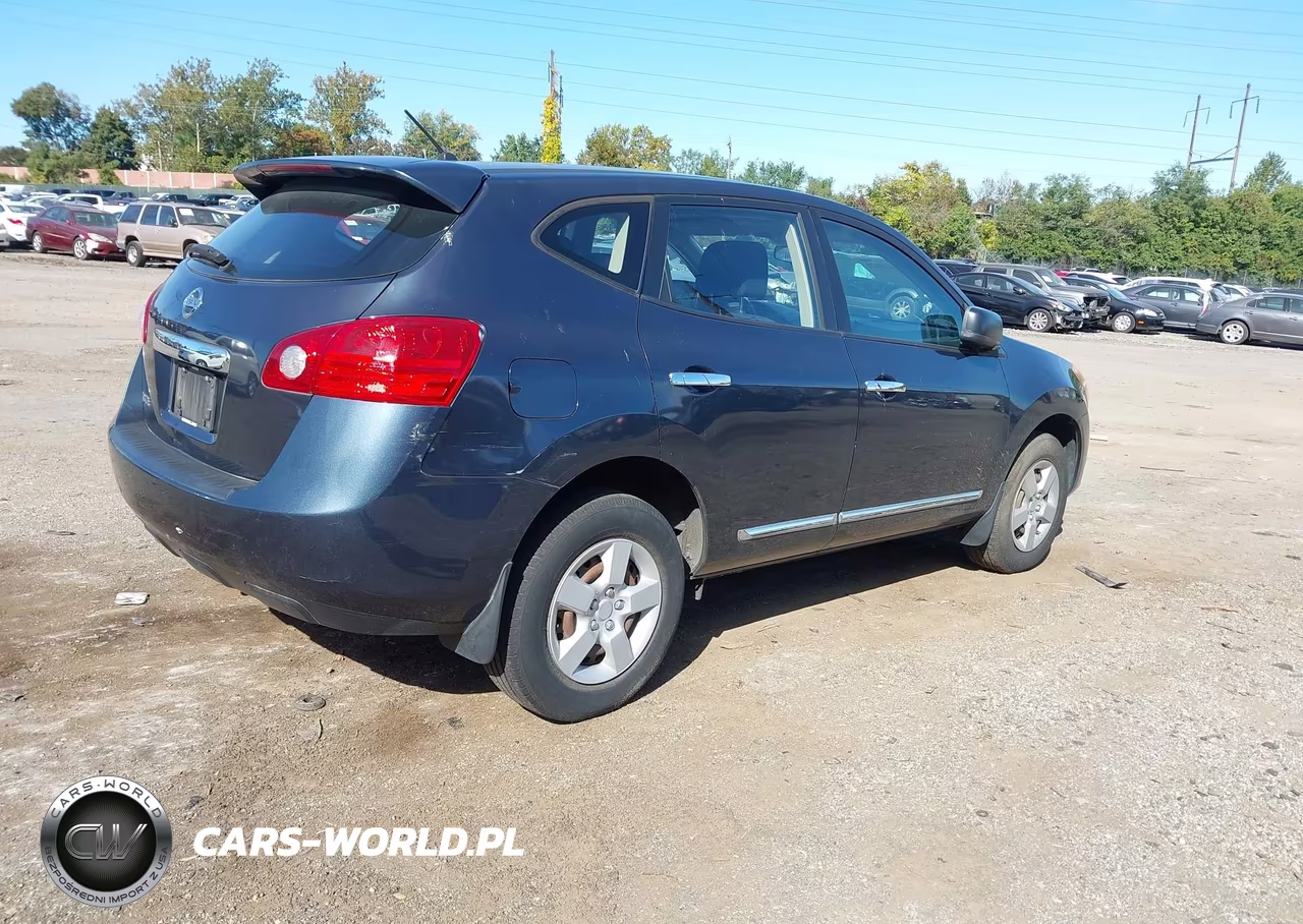2013 Nissan Rogue S VIN:JN8AS5MT7DW546043 - 4
