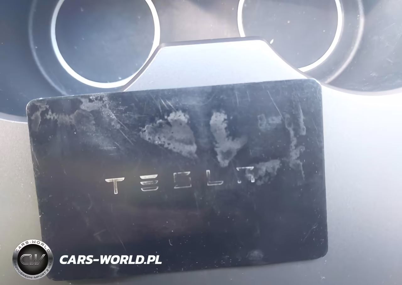 2021 Tesla Model Y Long Range Dual Motor All-Wheel Drive VIN:5YJYGDEE3MF198638 - 11