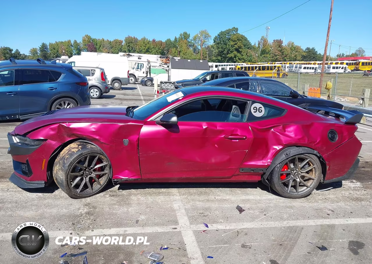 2025 Ford Mustang Dark Horse Fastback VIN:1FA6P8R09S5502105 - 14